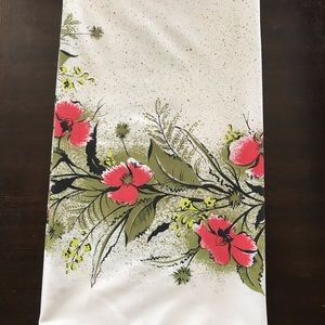 Vintage 1960s floral tablecloth